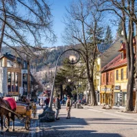 wycieczki-rodzinne-Oświęcim–Wieliczka–Zakopane–Kraków -masuria-travel